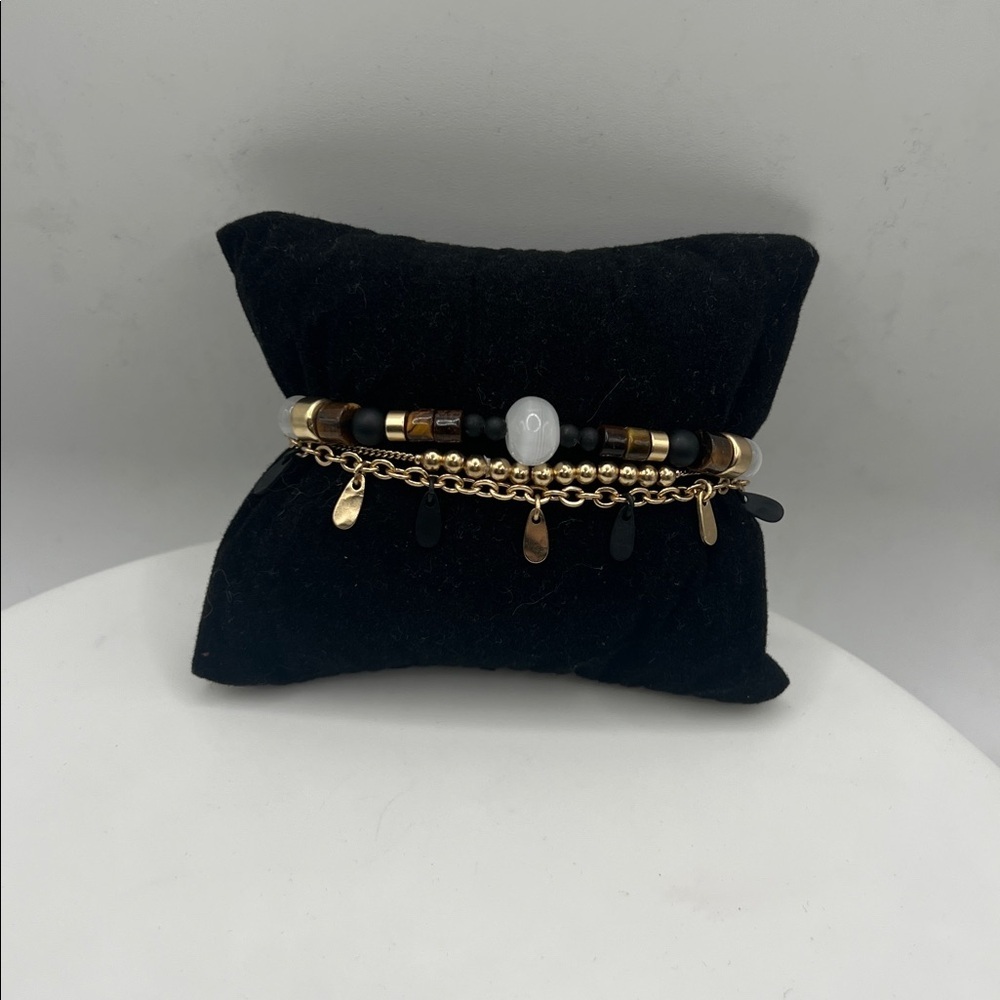 Gold and Black Beaded Bracelet Set 5 3/4” 3” extender 5 3/4 inches to 9 inches